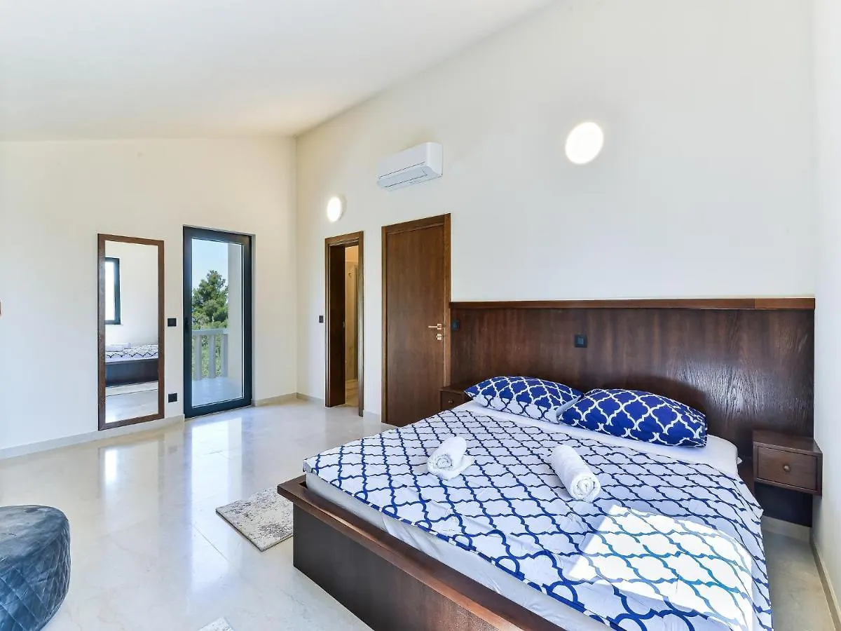 Beachfront Villa Mediterranea Kukljica